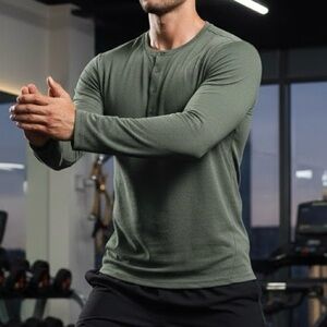 Lululemon Men’s Sage Green Heathered Long Sleeve Shirt Gorpcore Henley